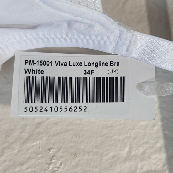 Lovely UK34F (US 34G) white bra with peekaboo sheer panels - Picture 4 of 4